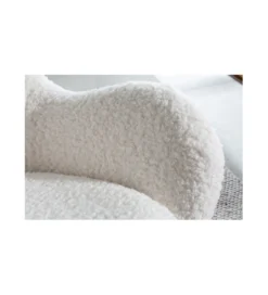Fotel bujany Scandinavia Bouclé biały*Invicta Interior Outlet