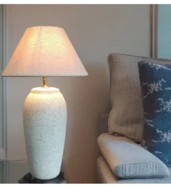 Lampa stołowa ABARMAL 57 cm ceramika antyczna biel*Exclusivas New