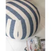 Pufa STRIPED 45 cm niebiesko biała*J-Line Sale